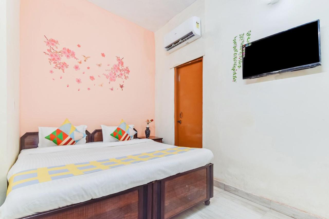 Oyo Home Virasat Homestay Dehradun Bagian luar foto